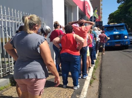 Demora Nas Filas Dos Bancos Em Rio Claro Alvo De Cr Ticas Jornal