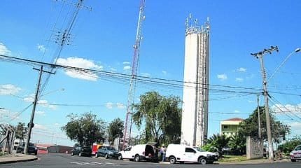 Uma equipe de manutenção do Daae fez o conserto no reservatório nessa quarta-feira (29)