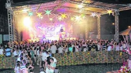 Um dos eventos mais aguardados do Grêmio, o Baile do Hawaí sempre reúne grande público