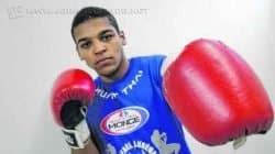 Theel Henrique integra a equipe Rafael Lorena de Muay thai. Aos 19 anos, o jovem é destaque no esporte com importantes títulos