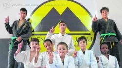 Projeto teve início no mês de maio de 2015 e esta é a turma que já participa das aulas ministradas pela equipe Atos