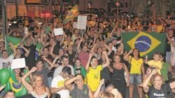 Na Avenida Visconde do Rio Claro, rio-clarenses pediram a saída imediata de Dilma Rousseff, Lula e do Partido dos Trabalhadores (PT)