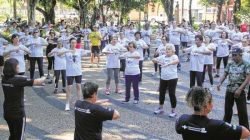 Cerca de 150 pessoas participaram da aula coletiva, que aconteceu nessa quarta-feira (6), no parte da manhã, na Praça da Liberdade