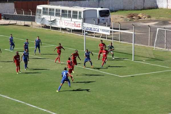 O Velo Clube venceu por 2 a 1 o Rio Claro FC em dérbi do Campeonato Sub 20, disputado na manhã deste sábado (2),