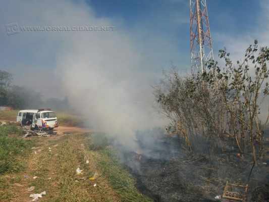 Incêndio atinge grande área do Cervezão nesta sexta-feira (15)