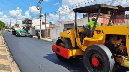 Prefeitura faz recapeamento em trechos da Vila Nova