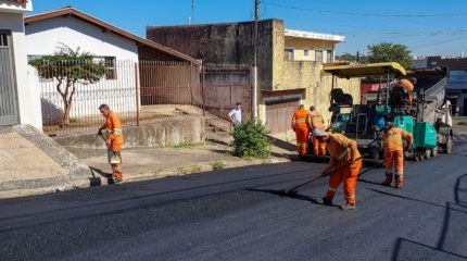 Prefeitura faz recapeamento na Av. M-31 do Jd. Ipanema