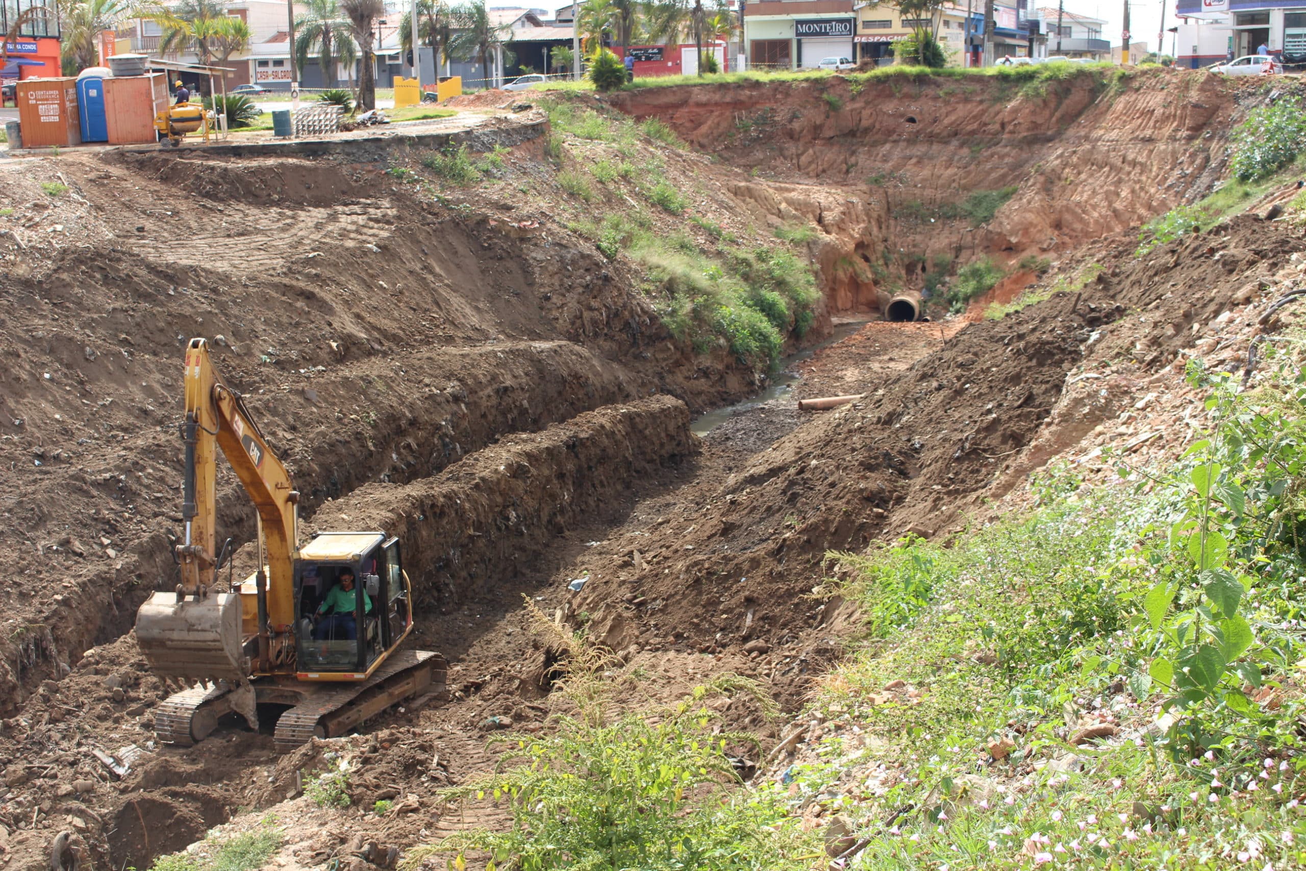 BRK inicia obra para recuperação definitiva do sistema de esgoto do Jardim Cherveson